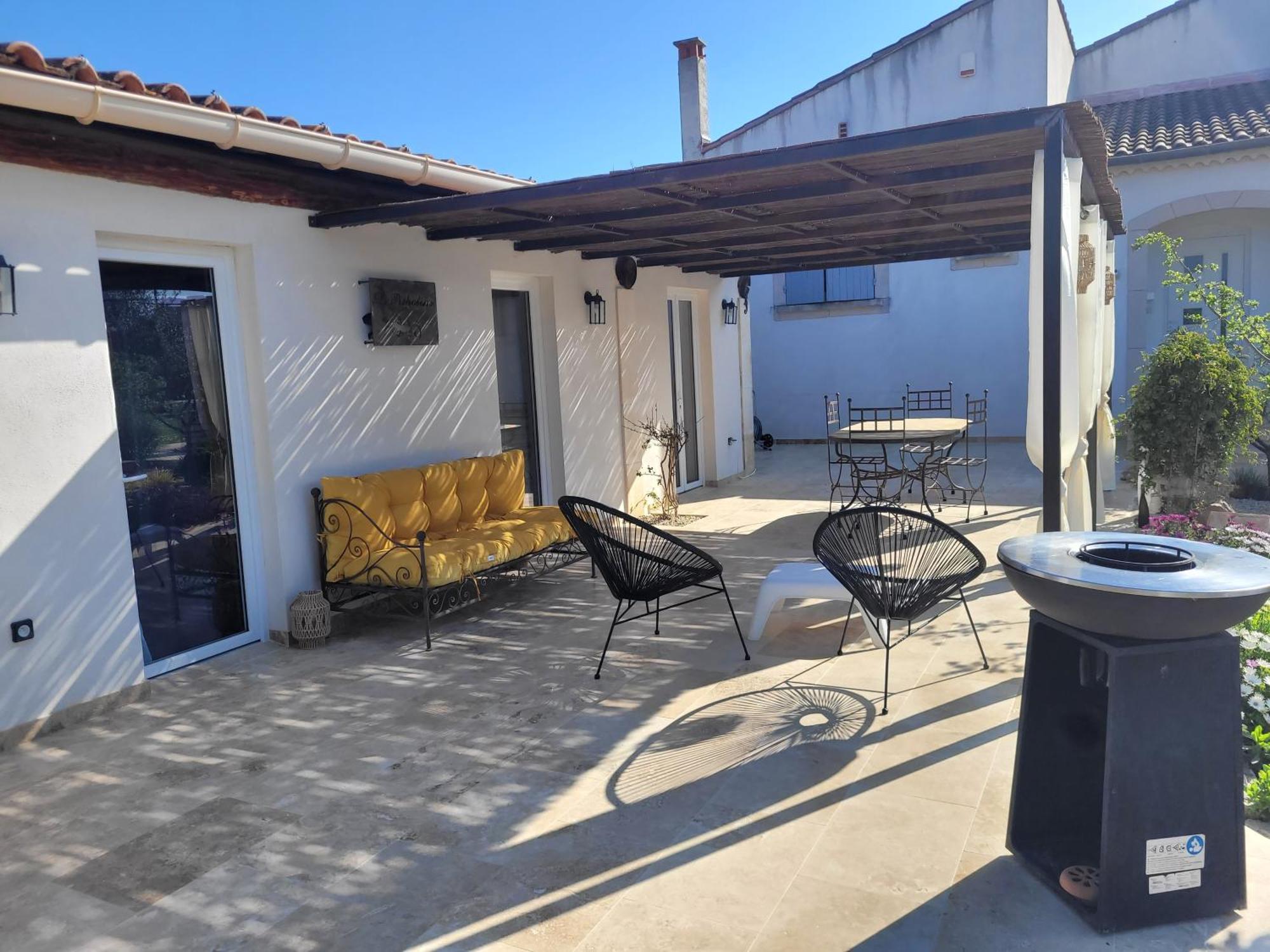 Maisonnette Avec Piscine La Picholine Châteaurenard Exteriér fotografie